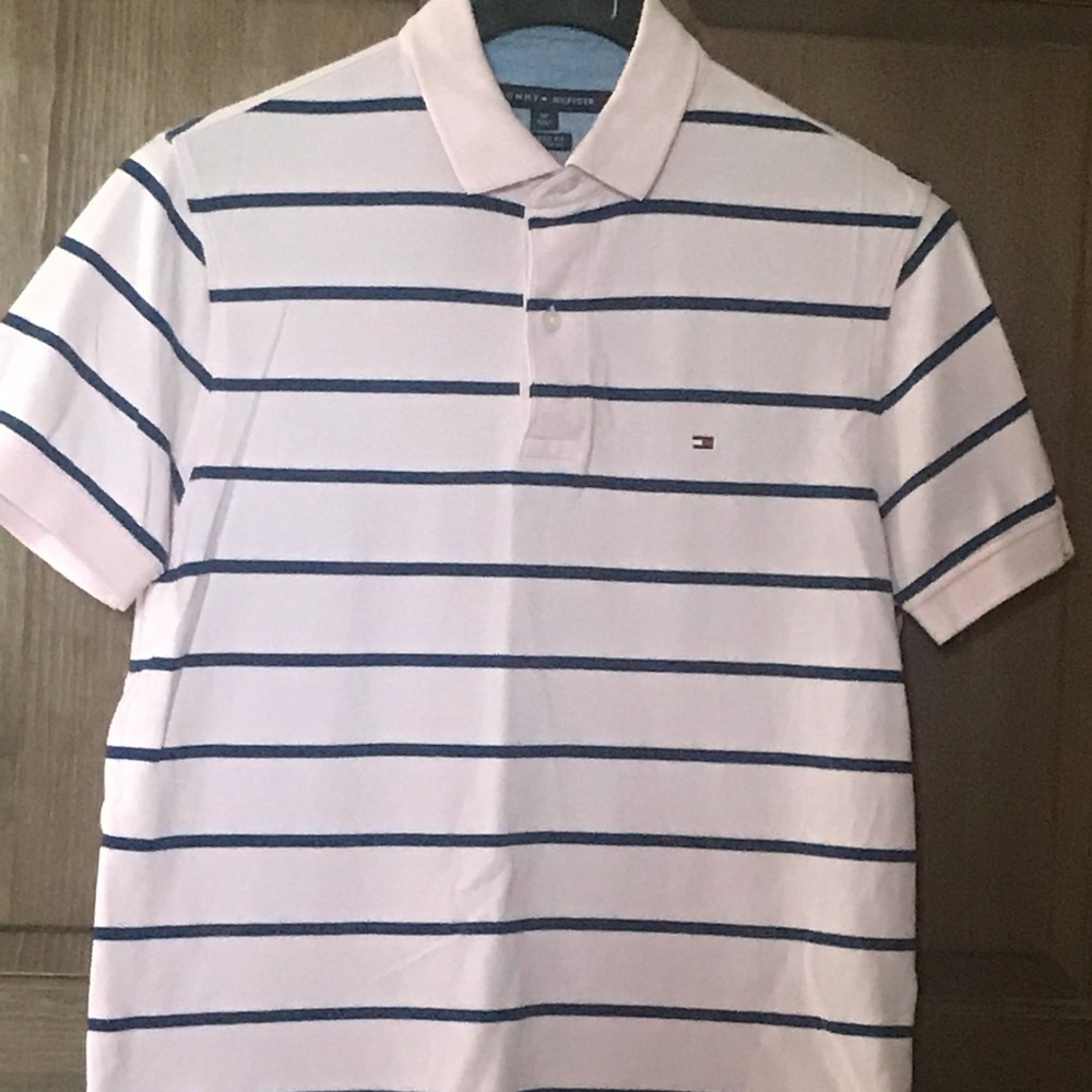 Men’s Tommy Hilfiger pink polo tee size small